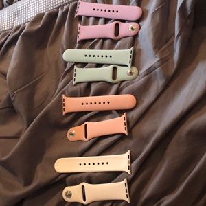 4 Different color Bands for the Apple Watch 38